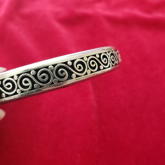 Vintage BA Sterling Silver Swirl Pattern Bangle Bracelet - Picture 7 of 7